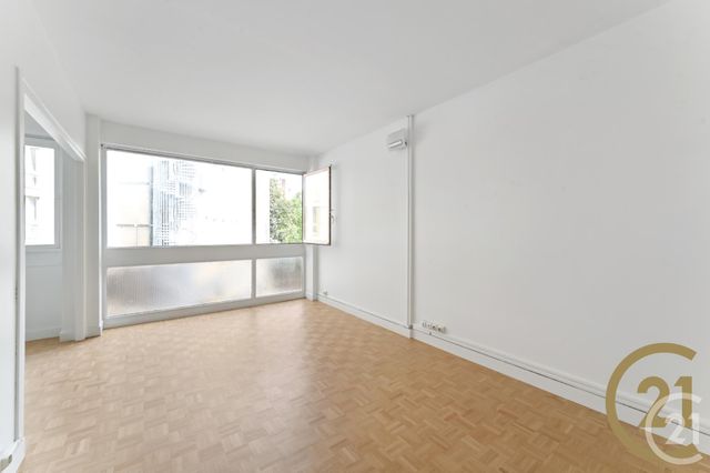 Appartement F2 à vendre - 2 pièces - 53.04 m2 - PARIS - 75013 - ILE-DE-FRANCE - Century 21 Lutèce Immobilier